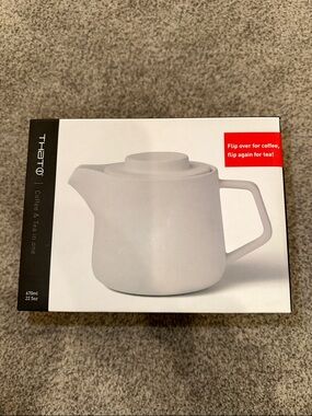 Ceramic Coffee Pot & Tea Infuser in White